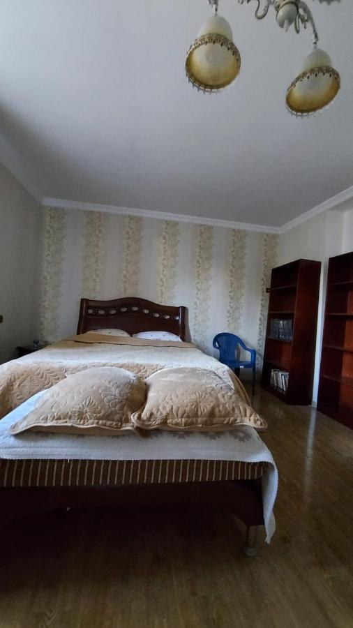 Boutique Hotel Pʼotʼi エクステリア 写真